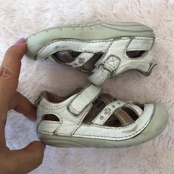 Stride Rite Soft Motion Kiki Sandals - Picture 8 of 9